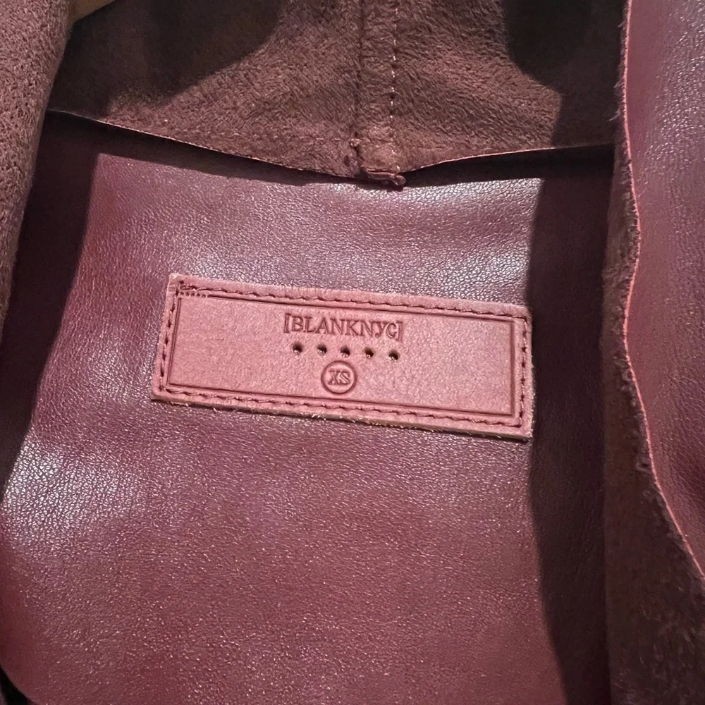 Blank NYC trendy tag